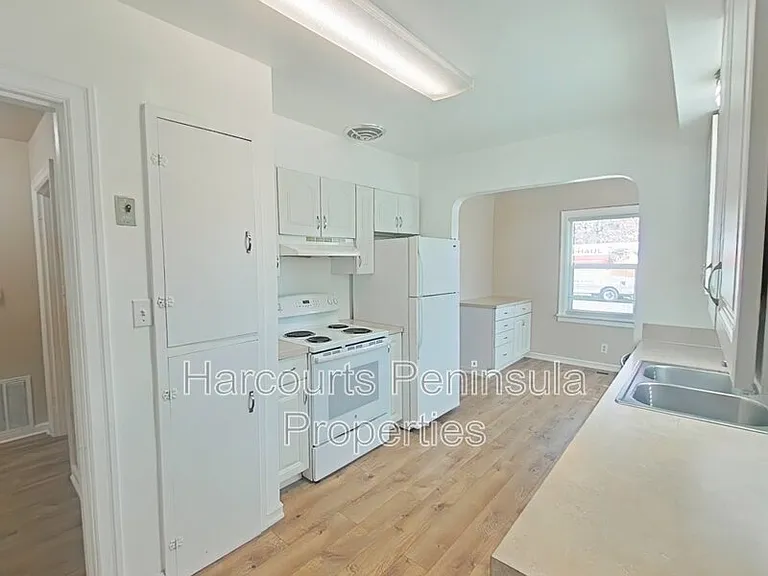 1011 Rainier Ave — Photo 22