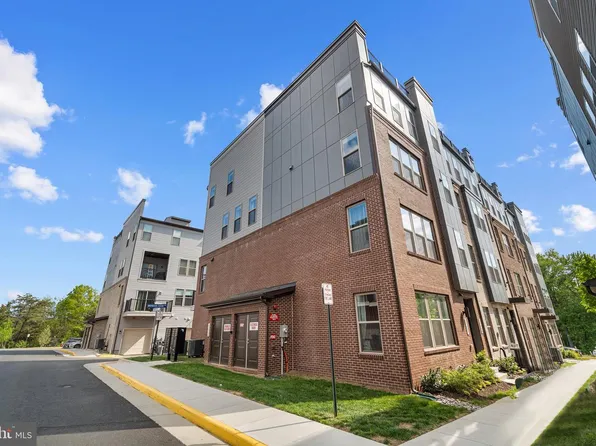 13695 Innovation Station Loop Unit 77B, Herndon, VA 20171