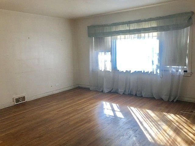 1st image of 6801 N Seeley Ave #1