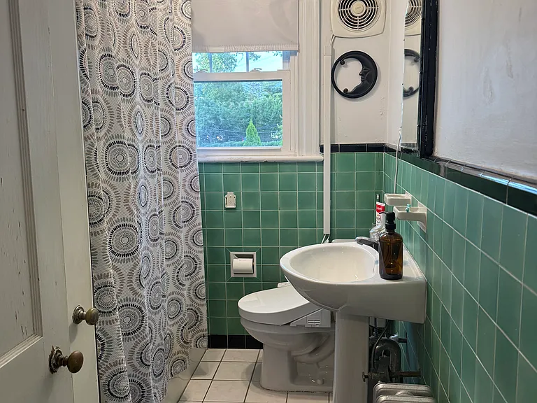 106 Cedar St — Photo 11
