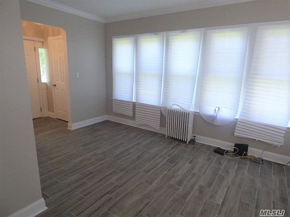 4th image of 178 Parsons Dr