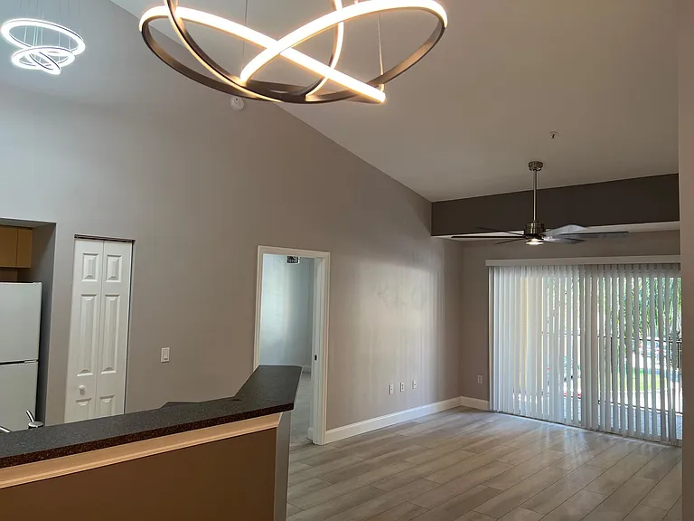 4220 San Marino Blvd #201 — Photo 5