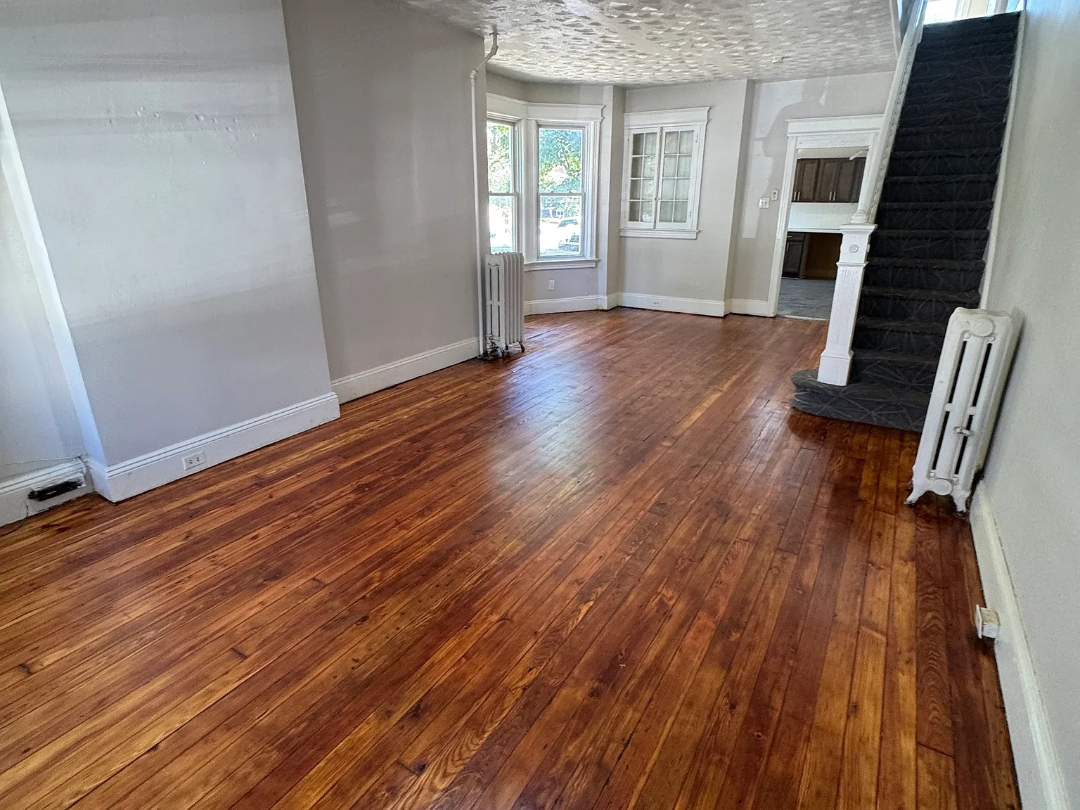 3 bed, 1566 sqft, $2,350 — Photo 3