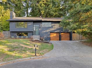 11925 NW Oatfield Ct, Portland, OR 97229