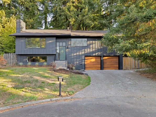 11925 NW Oatfield Ct, Portland, OR 97229