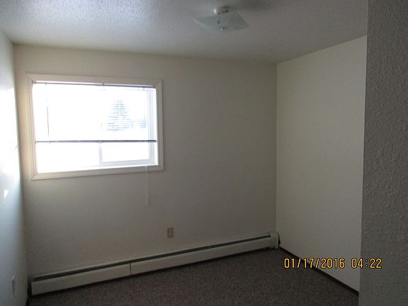 4th image of 1705 6th Ave E APT 8