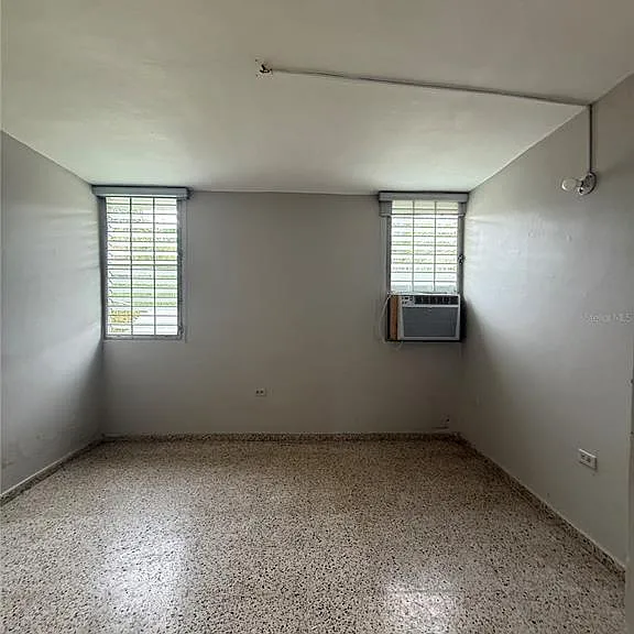 E-20 Calle 4 Santa Rosa — Photo 11