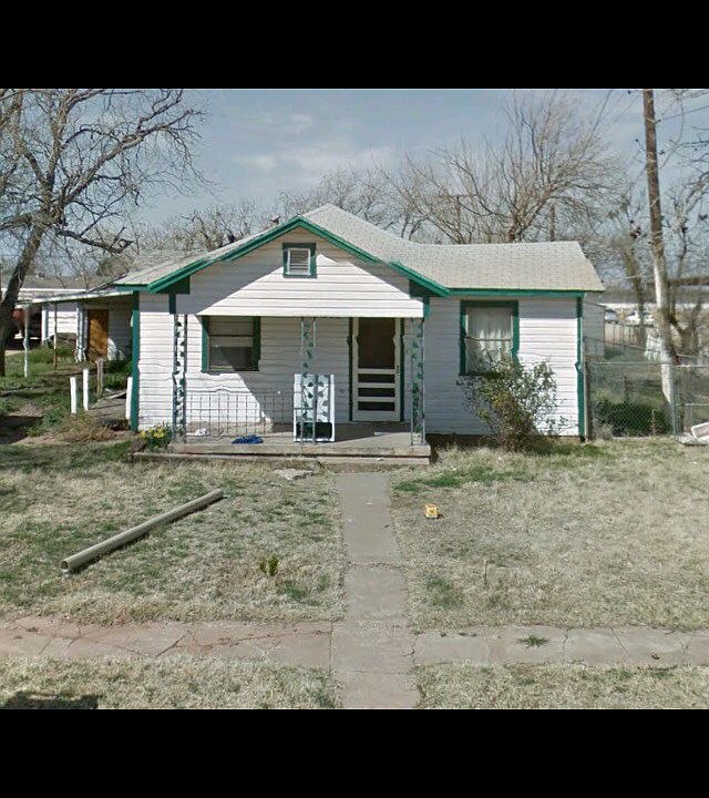 1st image of 1120 Avenue L