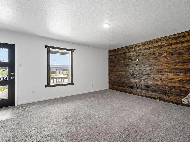 16842 Marie Village Dr — Photo 6