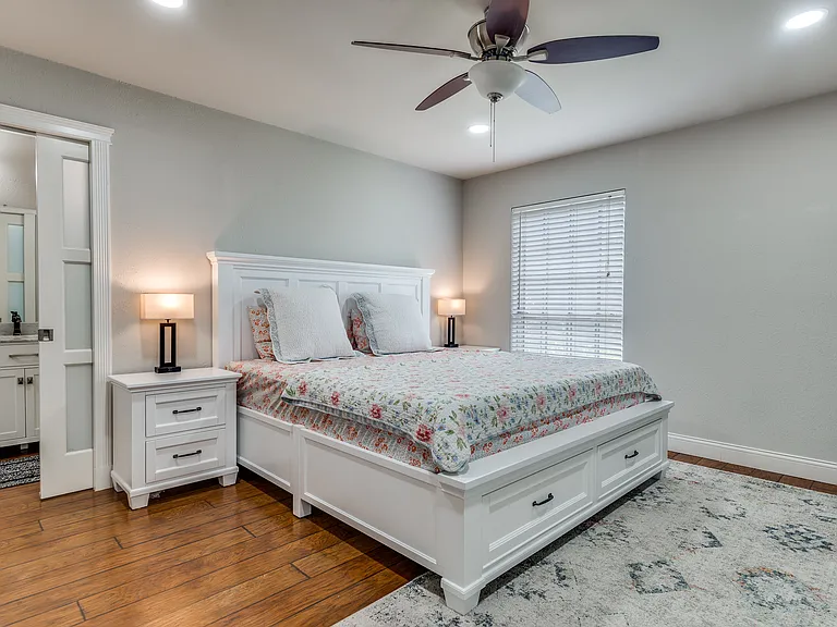 106 Creekside Ln — Photo 8