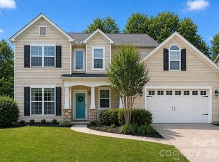 10507 Bere Island Dr, Charlotte, NC 28278