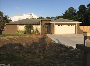 18399 Hawthorne Rd, Fort Myers, FL 33967