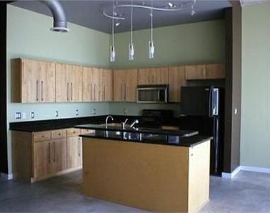 5th image of 175 2nd St S APT 1004