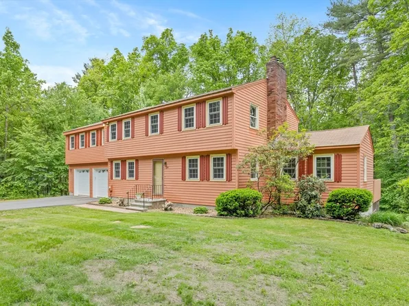 24 Coburn Rd, Tyngsboro, MA 01879