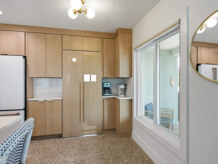 580 Baywood Dr W — Photo 11