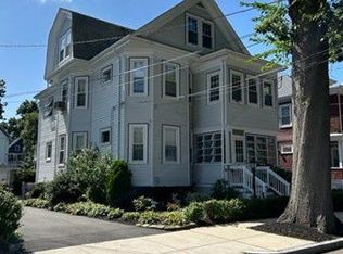 96 Lawrence St FLOOR 3, Malden, MA 02148