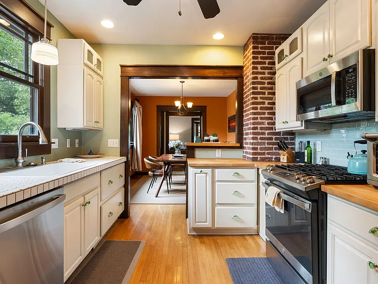 1420 SE 44th Ave — Photo 17