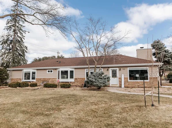 1310 Lilac Ln, Cedar Falls, IA 50613