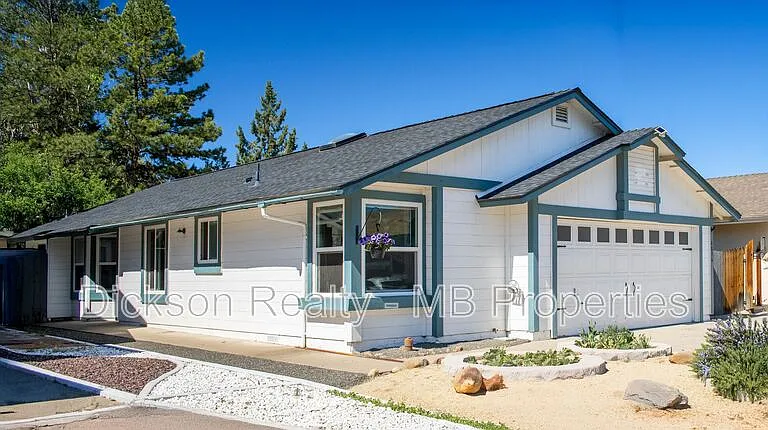 6036 White Water Way — Photo 2