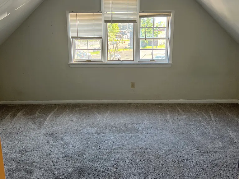 1832 Main St #7 — Photo 11