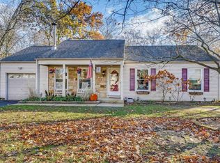 14 Buckingham Dr, Jackson, NJ 08527