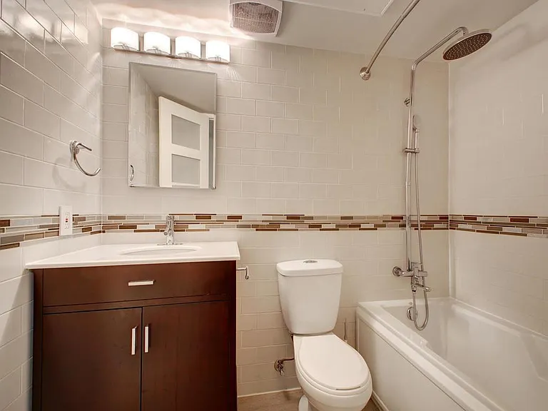 3110 Red River St #306 — Photo 9