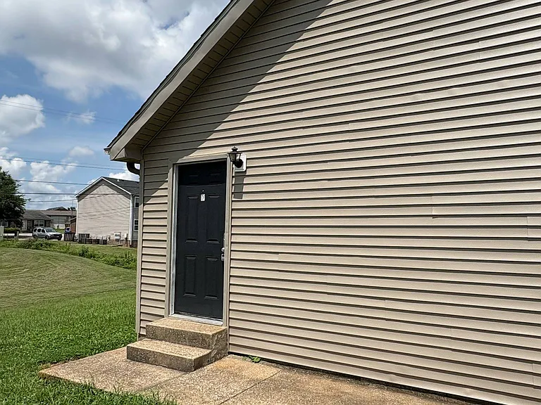 1621 Flanigan Ct #D — Photo 1