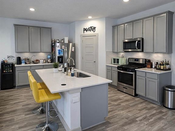 3rd image of 7722 Caspian Ranch Dr
