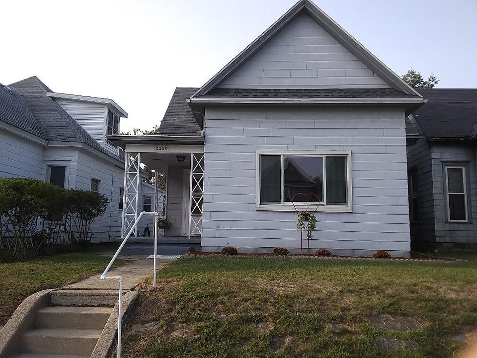 1st image of 2226 Spear St