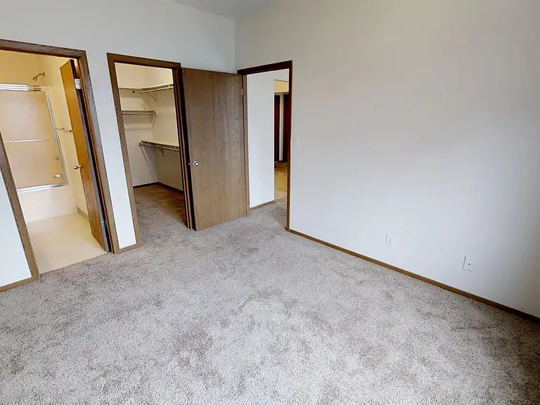 245 Sinclair Ave — Photo 49