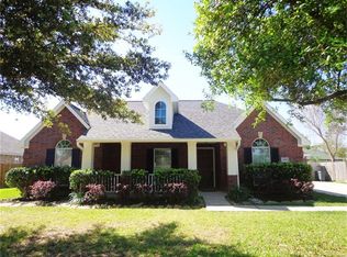 908 S Belle Dr, Angleton, TX 77515