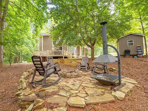 2nd image of 2647 Newport Dr