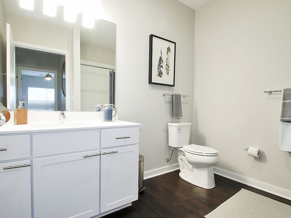 Midtown Square Apartment Rentals Glenview, IL Zillow