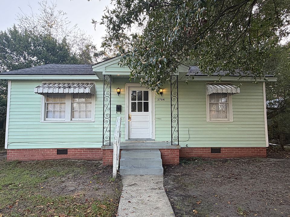 1st image of 2704 Bullis Ave