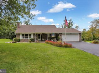 2086 Mount Laurel Rd, Fleetwood, PA 19522