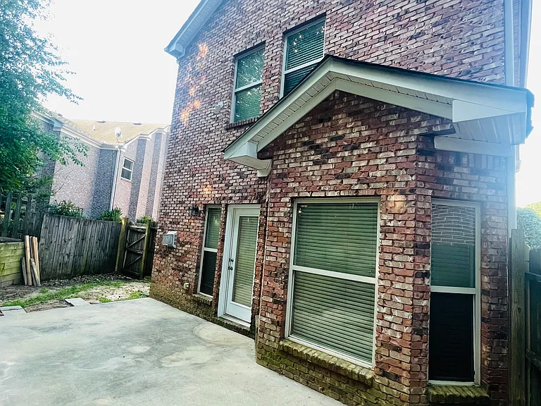 2213 Stancil Point Dr — Photo 31
