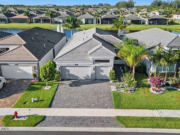 4th image of 9858 Golden Dunes Ln
