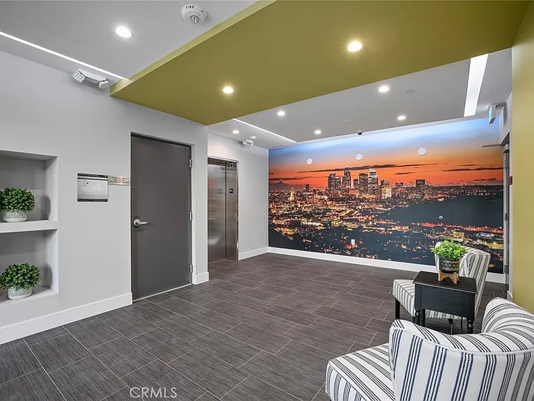 5820 La Mirada Ave #401 — Photo 50