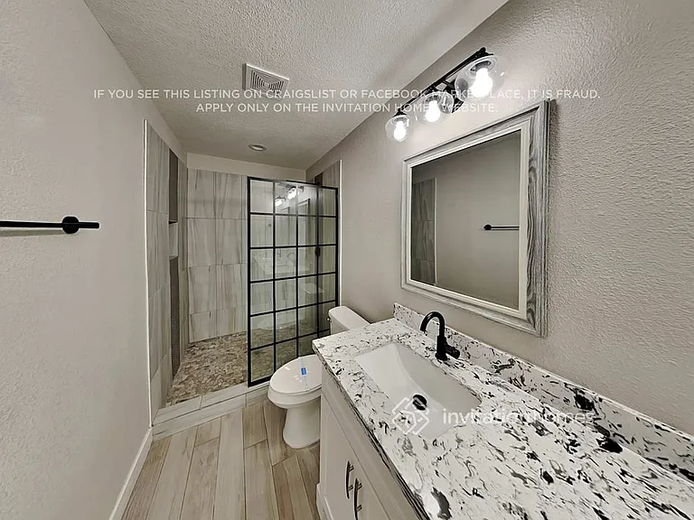 2028 E Minton Dr — Photo 15