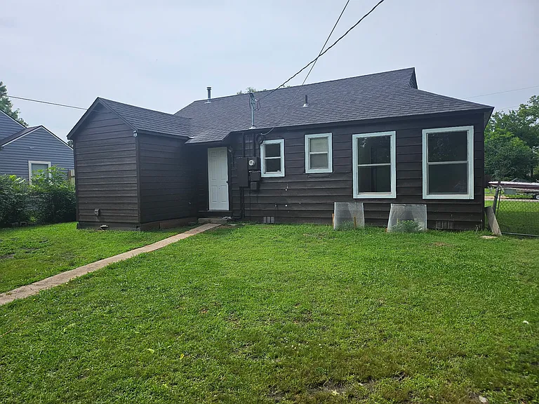 236 E Evans Ave — Photo 9