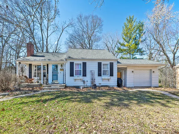 2617 Edgebrook Dr, Lansing, MI 48906
