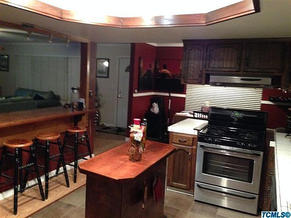 2nd image of 1024 E Howard Ct