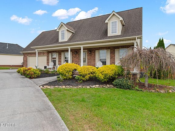 3rd image of 7604 Vista View Ln