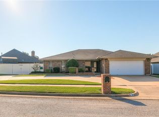34 SW 69th St, Oklahoma City, OK 73139