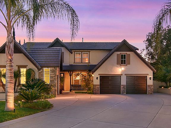 3rd image of 15394 Falcon Crest Ct