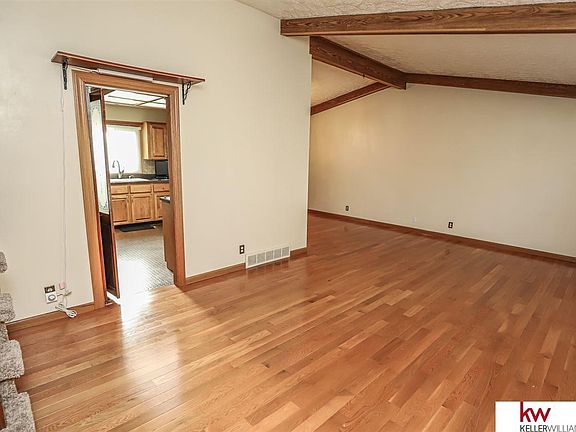 5th image of 5811 S 152nd Ave