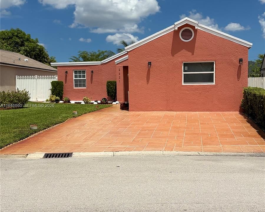 1st image of 2421 SW 84th Ter