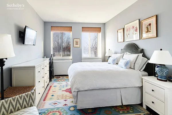 Sold by Sotheby's International Realty | media 8