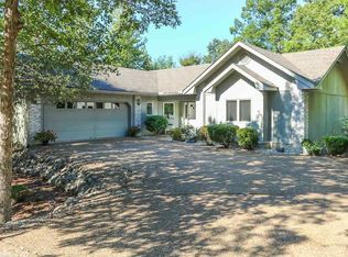 105 Cifuentes Way, Hot Springs Village, AR 71909