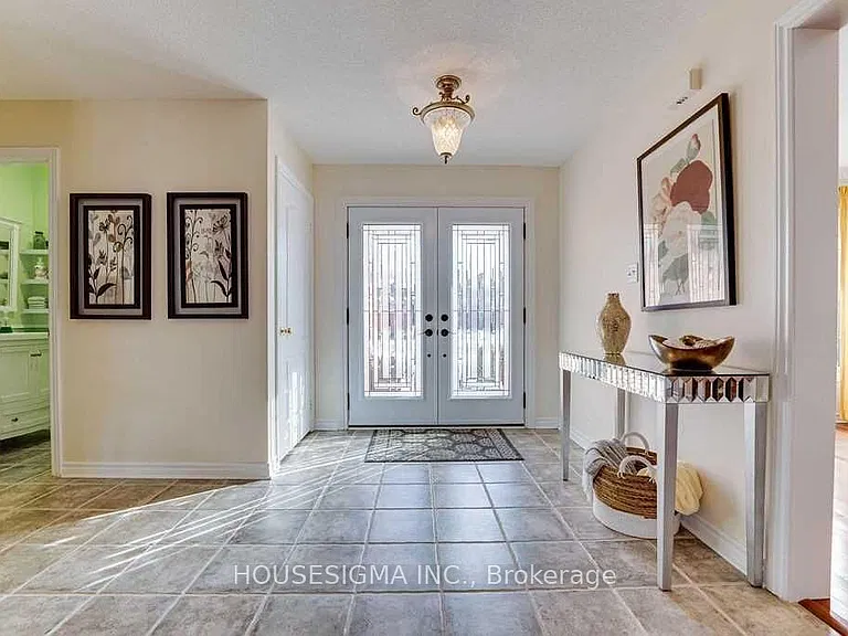 129 Gore Dr — Photo 5
